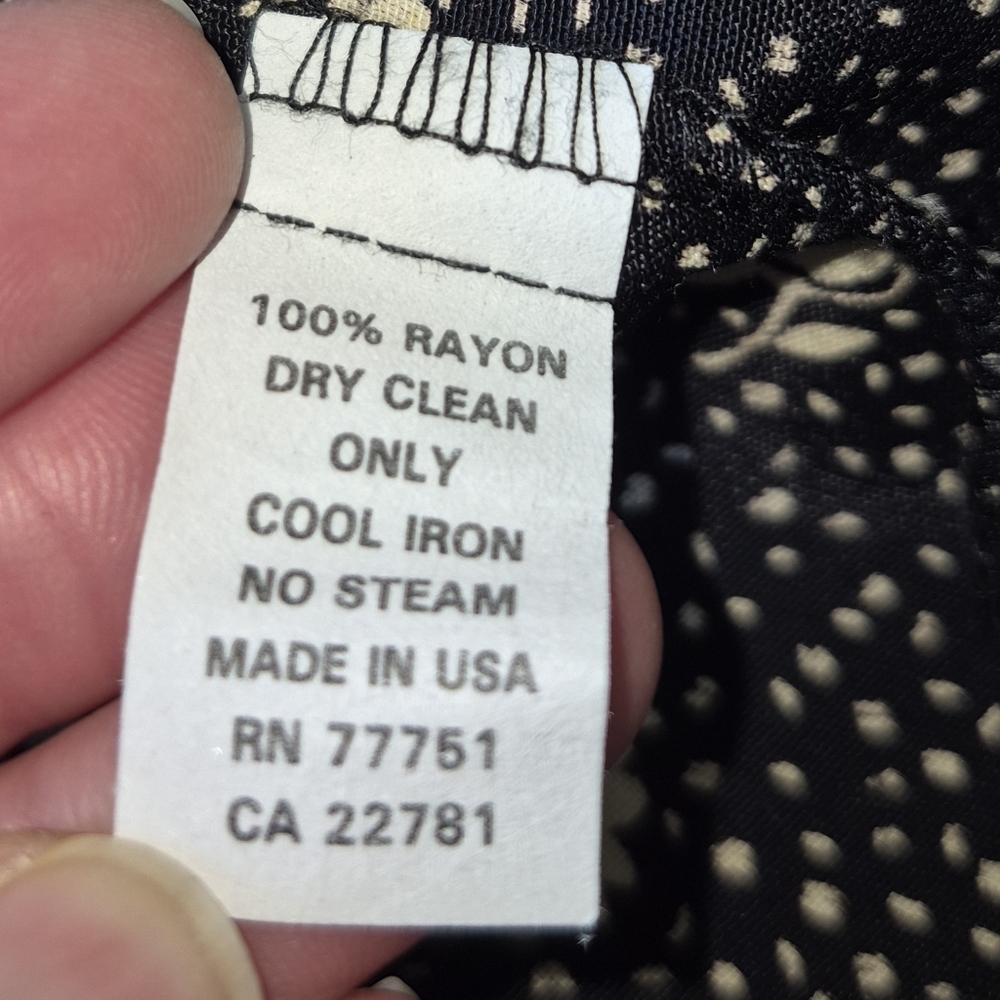 Betsey Johnson y2k Vintage 90s Rare Floral and Bow Black and Cream Patterned Set - Picture 16 of 16